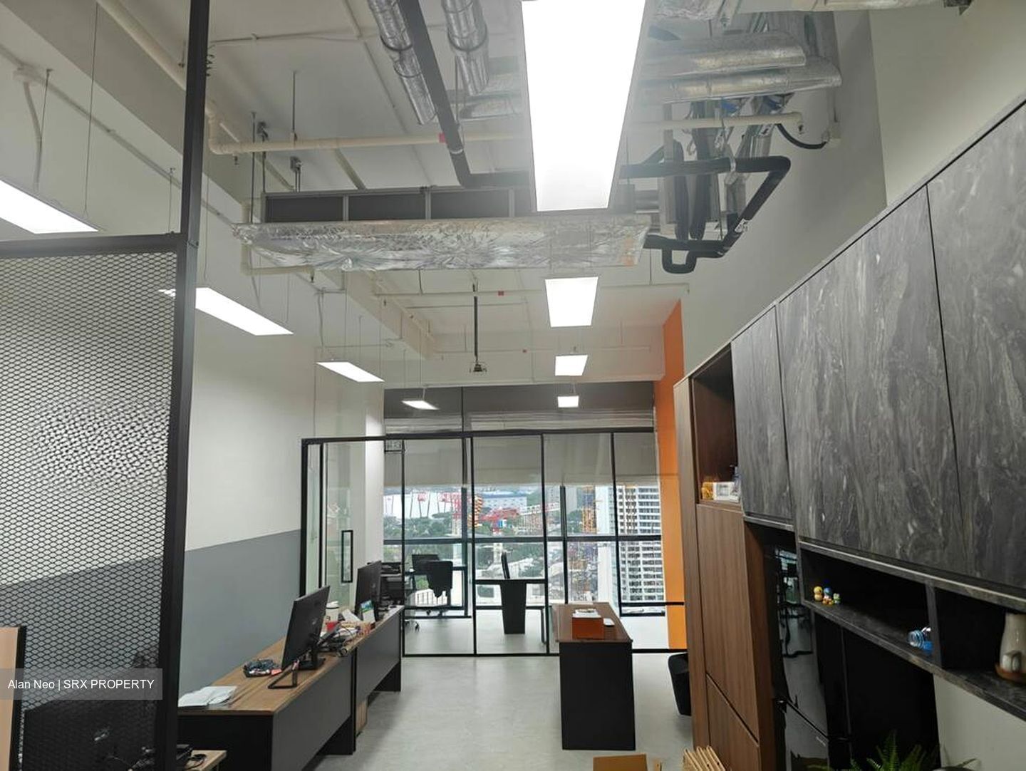 Woods Square (D25), Office #502872911